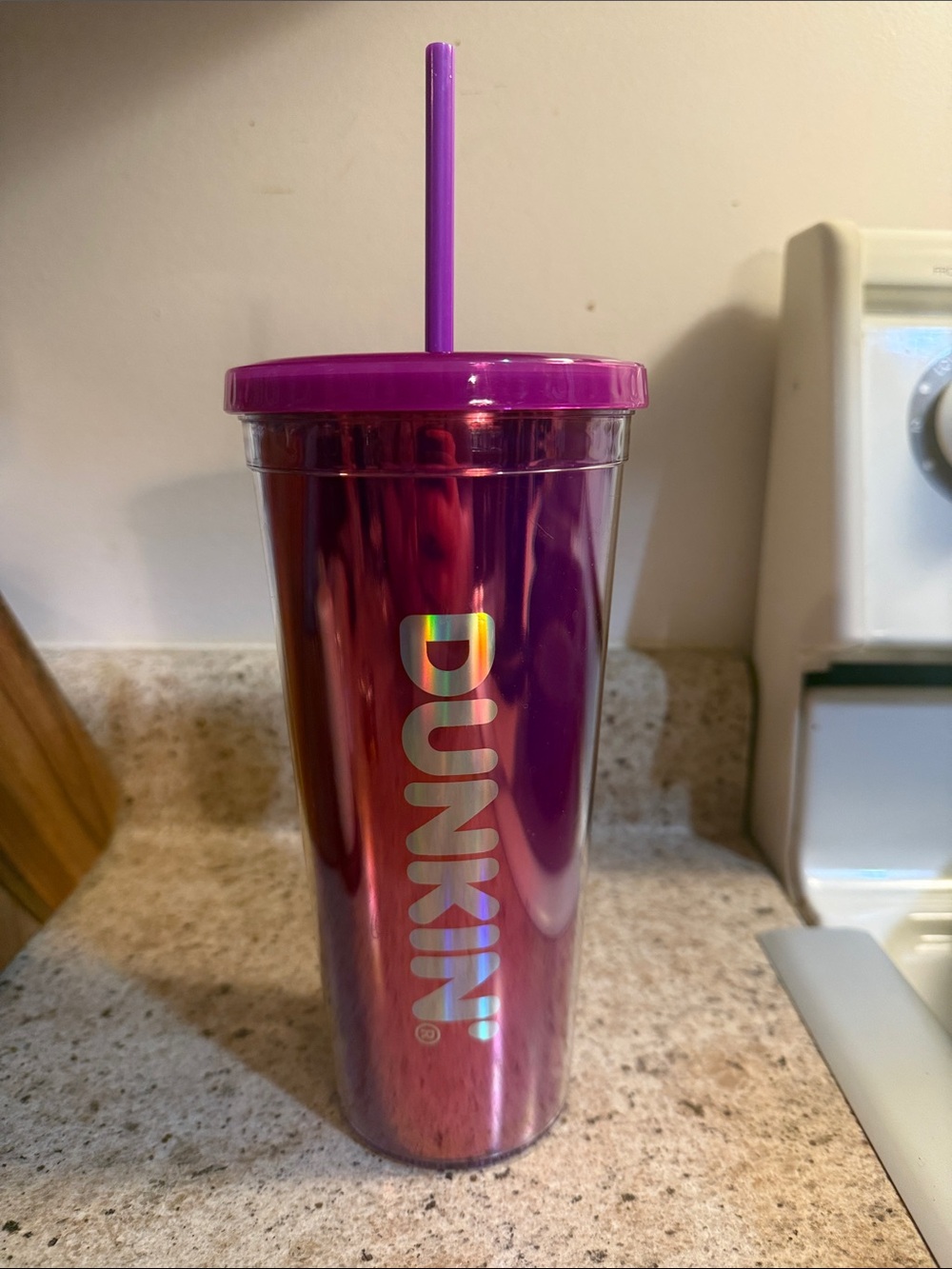 DUNKIN Iridescent Pink Heart Reusable Tumbler with Heart Straw